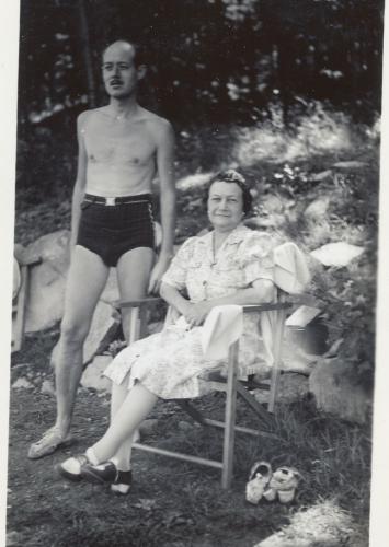 1942 Summer Wolfie and Mother