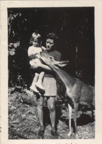 MomJanetRosie3Sept1944