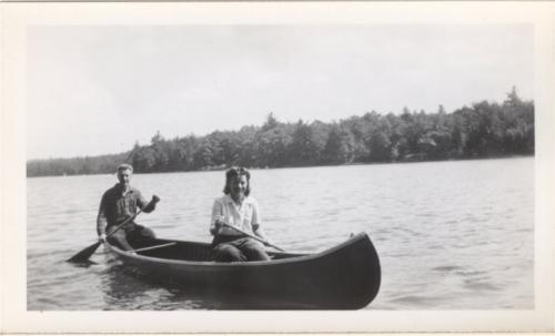 PearlBillDavidsCanoeLakeT16Aug1945